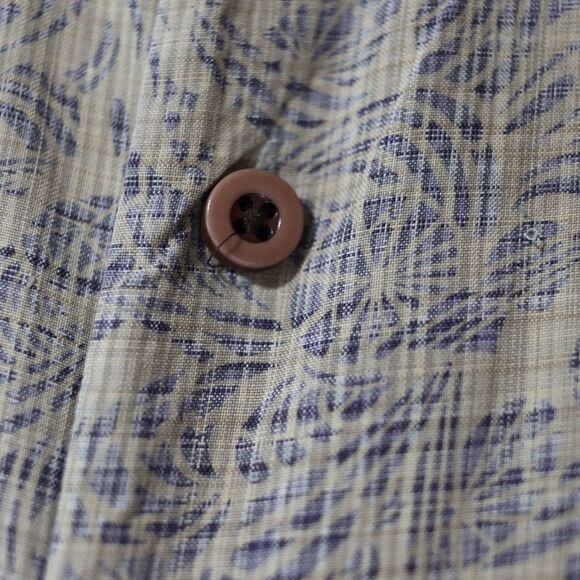 Tommy Bahama Gray Casual Button Down Shirt Silk Flip Cuff Small - Picture 4 of 12